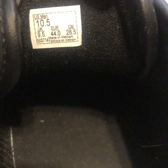 Vans - Picture 4 of 4